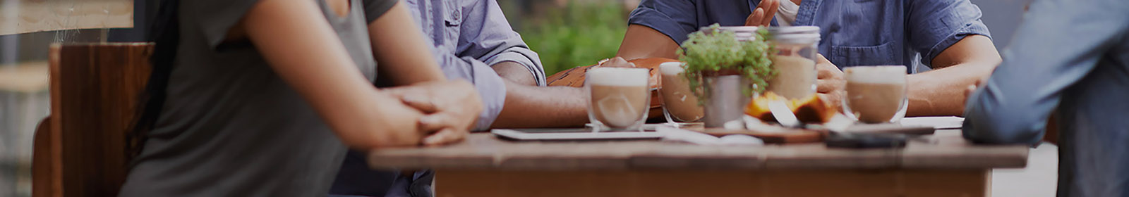 A group of patrons enjoying beverages