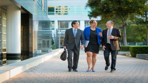 Commercial16_courtyard_01