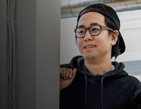 3 people in discussion