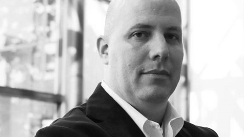 Headshot of Eduardo Kassner