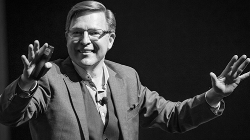 Headshot of Verne Harnish