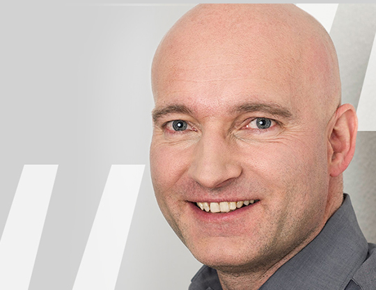 Zu sehen ist ein Bild eines Mannes.