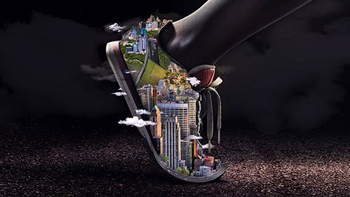 Running shoe with city on side